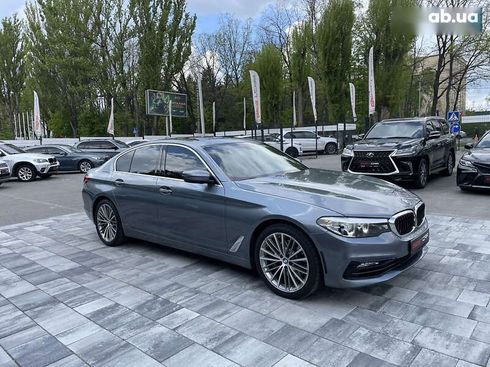 BMW 5 серия 2018 - фото 11