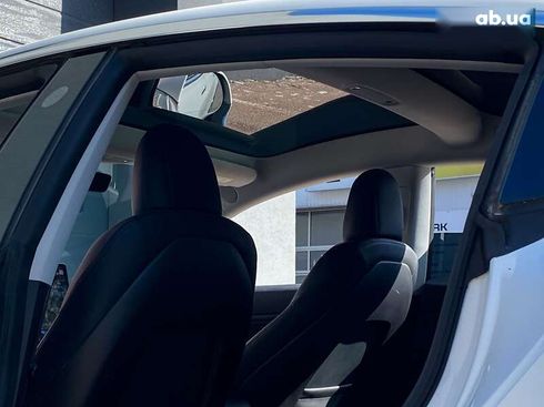 Tesla Model 3 2019 - фото 16