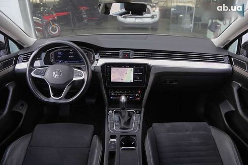 Volkswagen Passat 2020 - фото 13