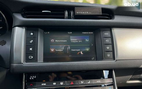 Jaguar XF 2017 - фото 19