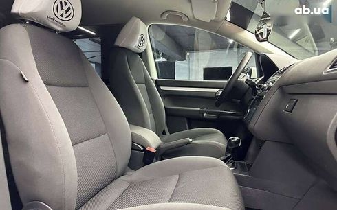 Volkswagen Touran 2012 - фото 18