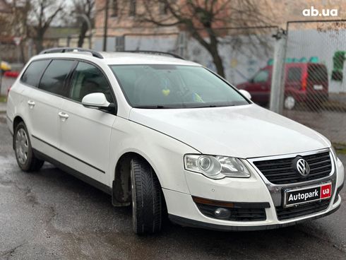 Volkswagen Passat 2008 белый - фото 7