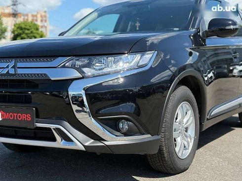 Mitsubishi Outlander 2020 - фото 12