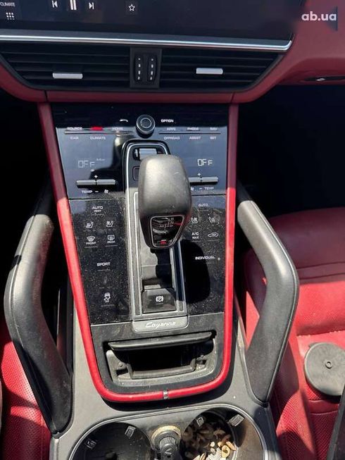 Porsche Cayenne 2019 - фото 28