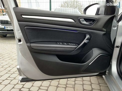 Renault Megane 2018 - фото 23
