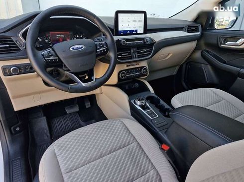 Ford Escape 2021 - фото 22