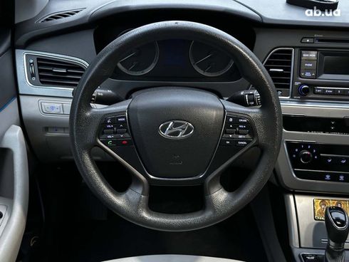 Hyundai Sonata 2015 серый - фото 23