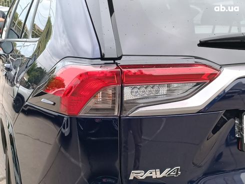 Toyota RAV4 2020 синий - фото 11