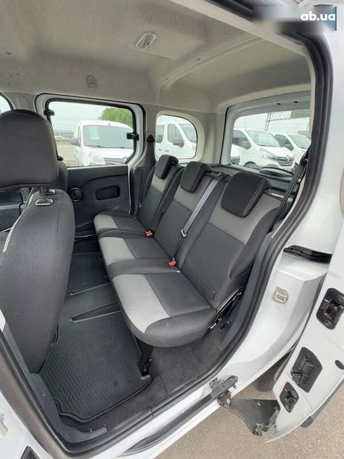 Renault Kangoo 2019 - фото 23