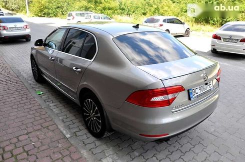 Skoda Superb 2014 - фото 10