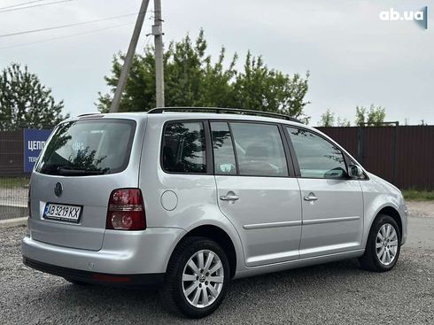 Volkswagen Touran 2007 - фото 15