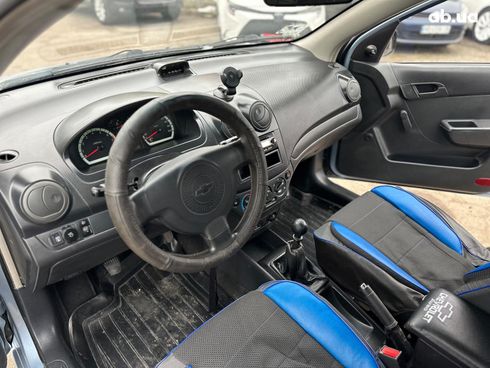 Chevrolet Aveo 2011 синий - фото 14