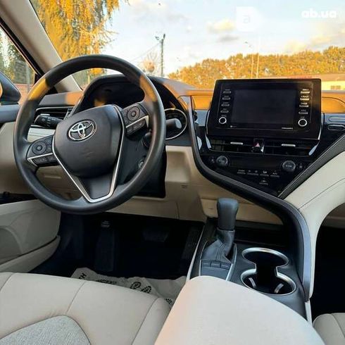 Toyota Camry 2023 - фото 11