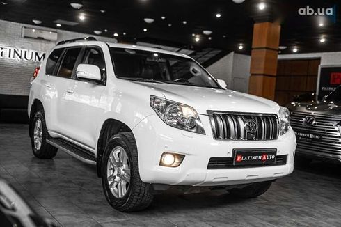 Toyota Land Cruiser Prado 2013 - фото 4