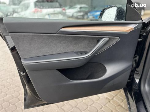 Tesla Model Y 2022 черный - фото 15