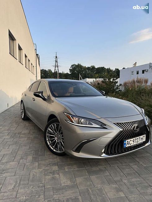 Lexus ES 2021 - фото 3