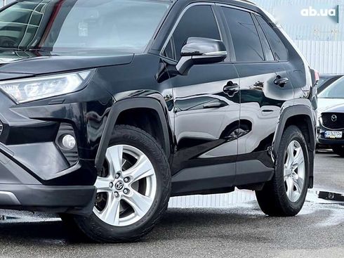 Toyota RAV4 2019 - фото 11