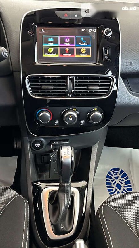 Renault Clio 2019 - фото 13