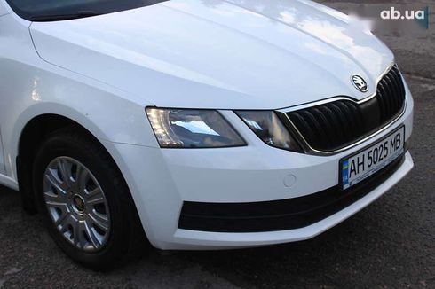 Skoda Octavia 2019 - фото 15