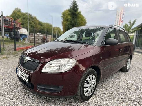 Skoda Fabia 2009 - фото 2