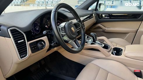 Porsche Cayenne 2021 - фото 17