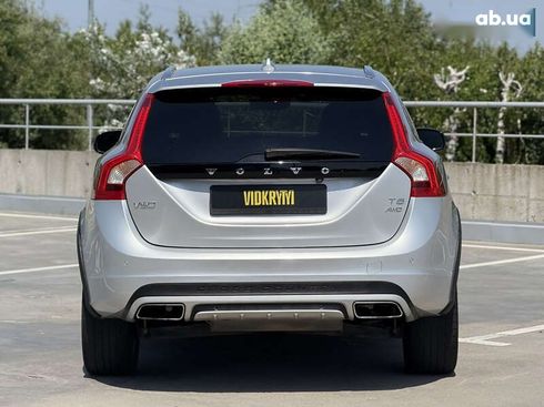 Volvo V60 2018 - фото 18