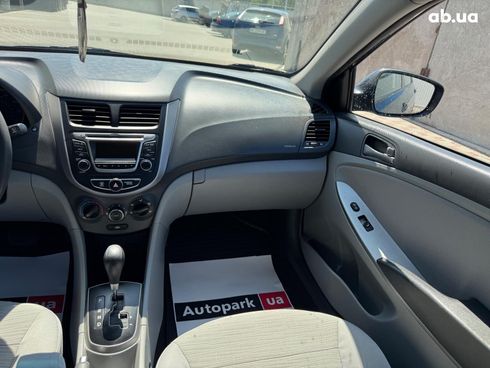 Hyundai Accent 2017 черный - фото 16