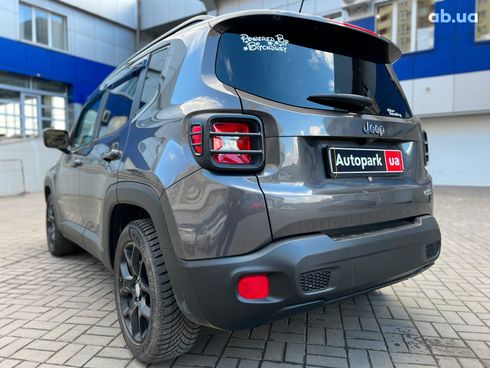 Jeep Renegade 2017 серый - фото 13