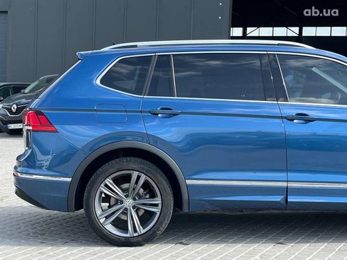 Volkswagen Tiguan 2018 синий - фото 34