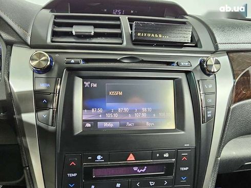 Toyota Camry 2015 - фото 30