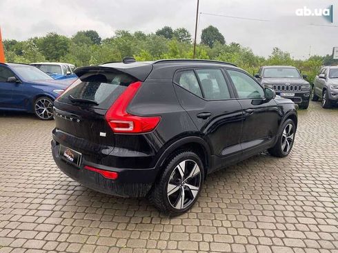 Volvo XC40 2020 - фото 7