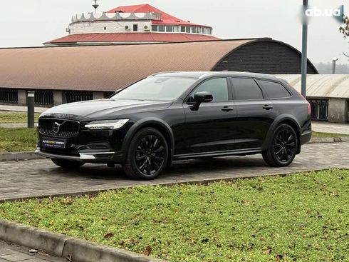Volvo V90 Cross Country 2022 - фото 25
