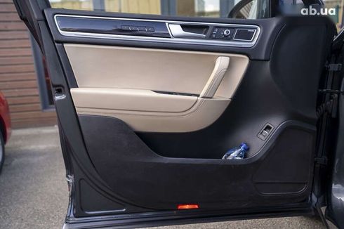 Volkswagen Touareg 2015 - фото 21