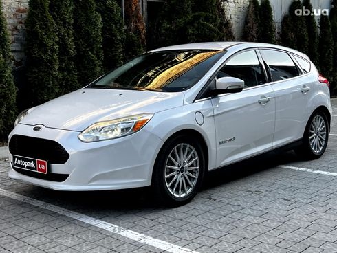Ford Focus Electric 2016 белый - фото 31