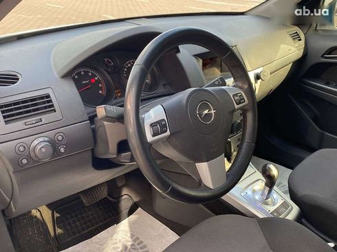 Opel Astra 2012 - фото 15