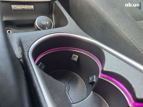 Ford Fiesta 2014 - фото 25