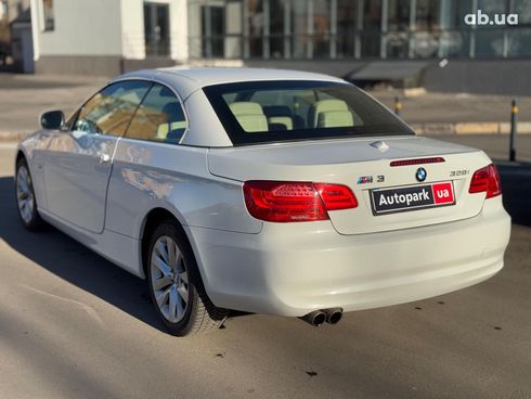 BMW 3 серия 2010 белый - фото 6