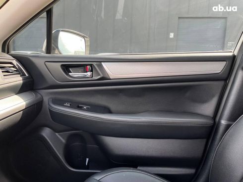 Subaru Legacy 2014 белый - фото 34