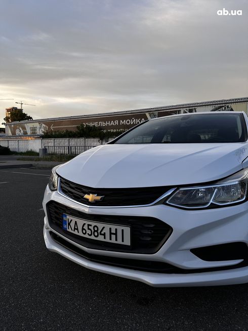 Chevrolet Cruze 2018 белый - фото 5