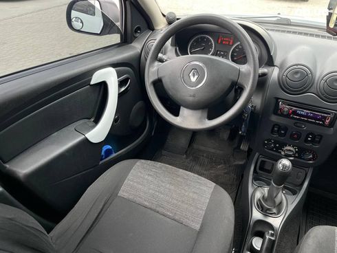 Renault Duster 2010 белый - фото 27