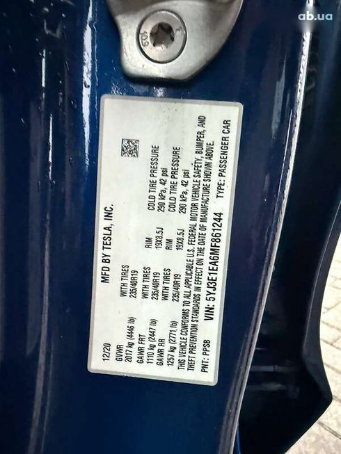 Tesla Model 3 2021 - фото 16