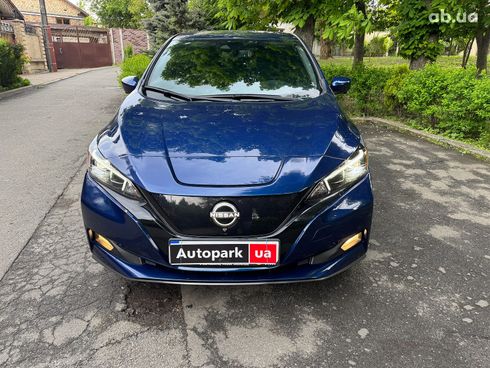 Nissan Leaf 2022 синий - фото 2