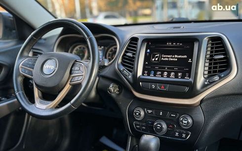 Jeep Cherokee 2017 - фото 18
