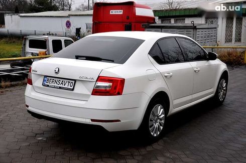 Skoda Octavia 2017 - фото 27