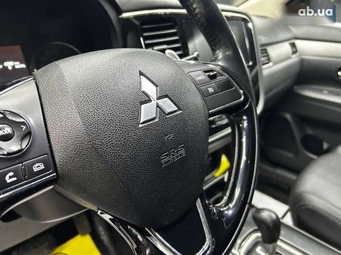 Mitsubishi Outlander 2016 - фото 10