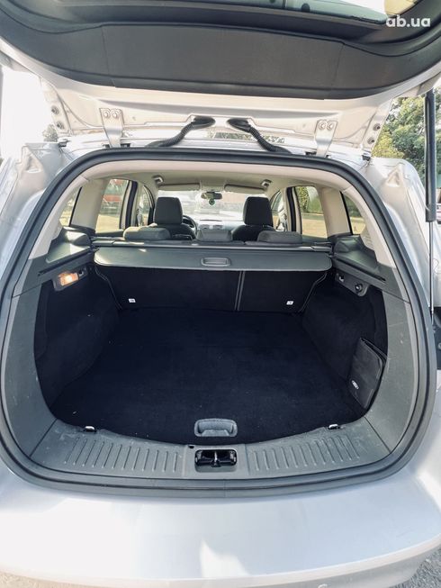 Ford Kuga 2011 серебристый - фото 17