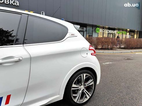Peugeot 208 2013 - фото 7