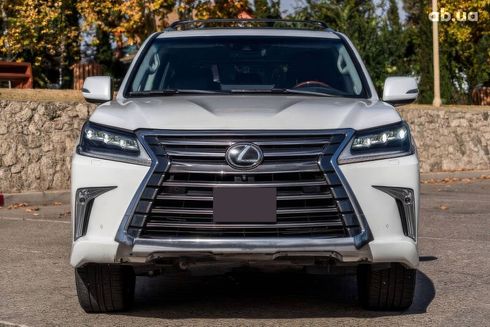 Lexus LX 2016 белый - фото 2