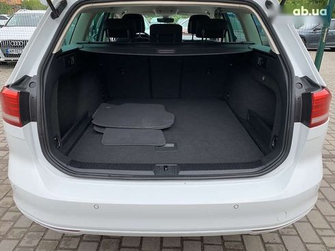 Volkswagen Passat 2017 - фото 30