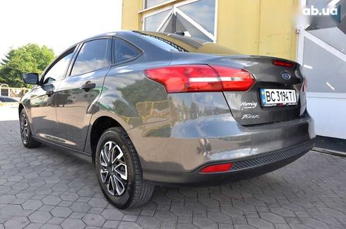 Ford Focus 2018 - фото 11